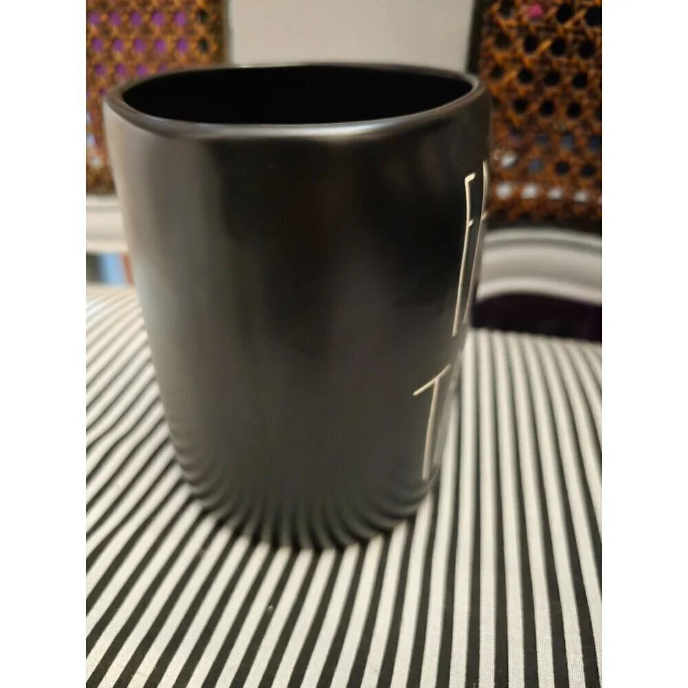NWT Rae Dunn Fangtastic Vampire Halloween Mug Black 2021